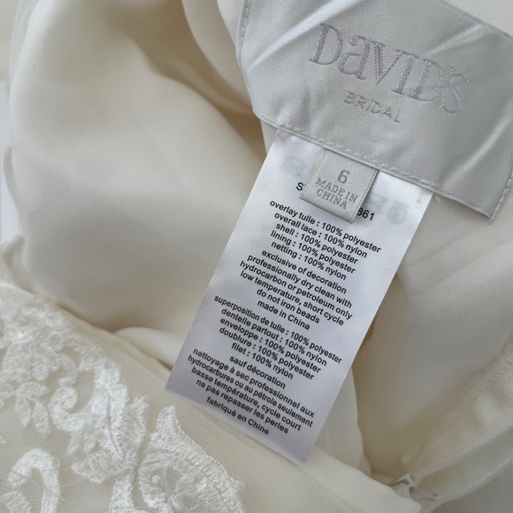 David’s Bridal Ivory Sheer Lace and Tulle Ball Gown Wedding Dress - Picture 9 of 10